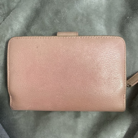 🌸 Chanel Camellia Accent French Wallet - Picture 2 of 7
